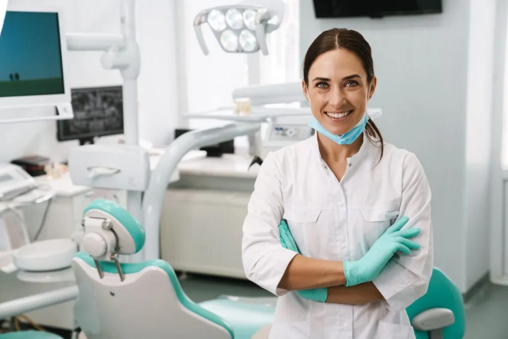 Rotinas de Higiene Bucal Recomendadas por Dentistas: Escovas, Fio Dental e Enxaguantes