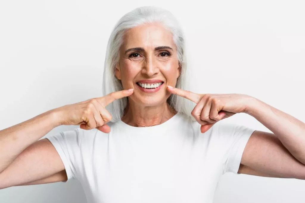 Desmistificando os Cuidados com Implantes: Fatos, Mitos e Dicas Práticas